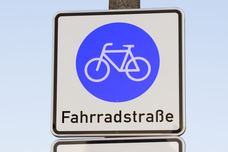 Mehr über den Artikel erfahren Fahrradstraßenkonzept für Halle