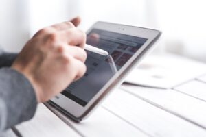 Mehr über den Artikel erfahren Digitale Antragstellung statt Papierkrieg