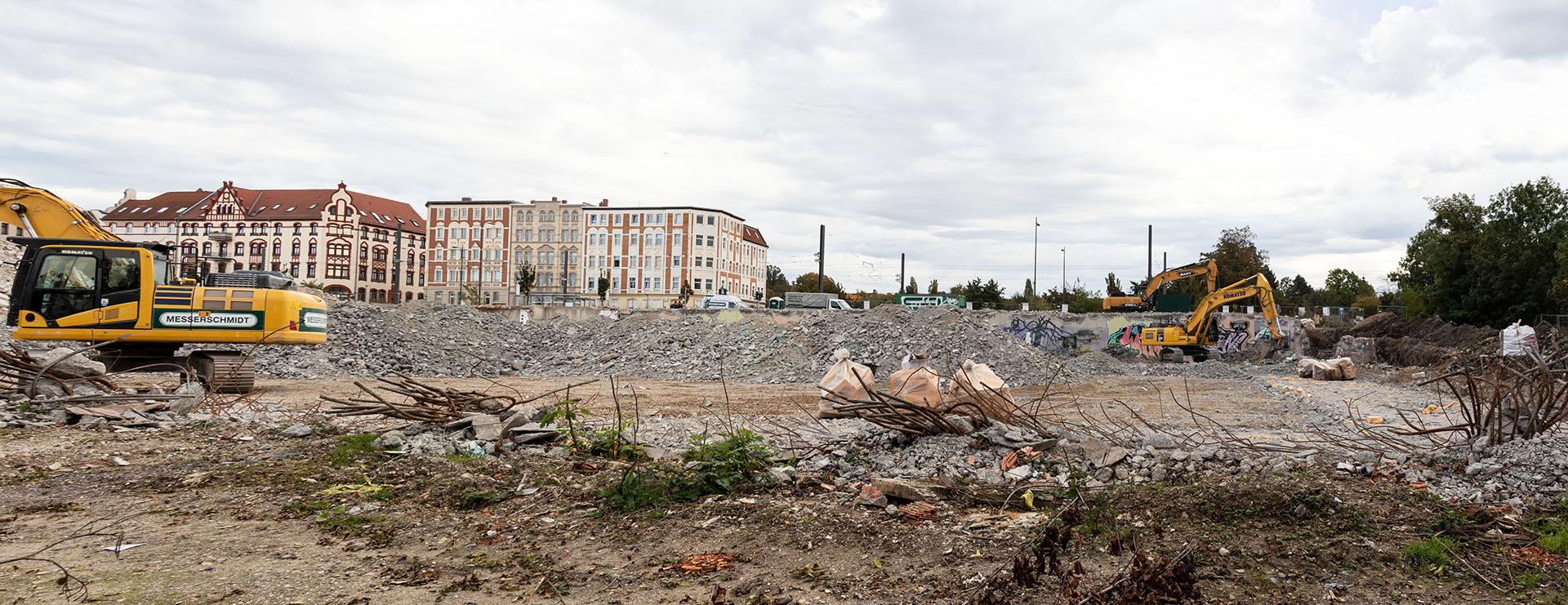 Panorama der Baustelle zum Bauprojekt "Saalegarten" im Böllberger Weg 185