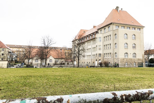 Außenansicht Kooperative Gesamtschule "Ulrich von Hutten"