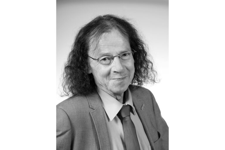 Mehr über den Artikel erfahren Fraktion MitBürger & Die PARTEI trauert um Stadtrat Hans-Dieter Sondermann