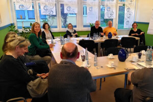 Mehr über den Artikel erfahren Die Lage verstehen: Fraktion trifft Arbeitskreis freier Träger für Hilfen zur Erziehung